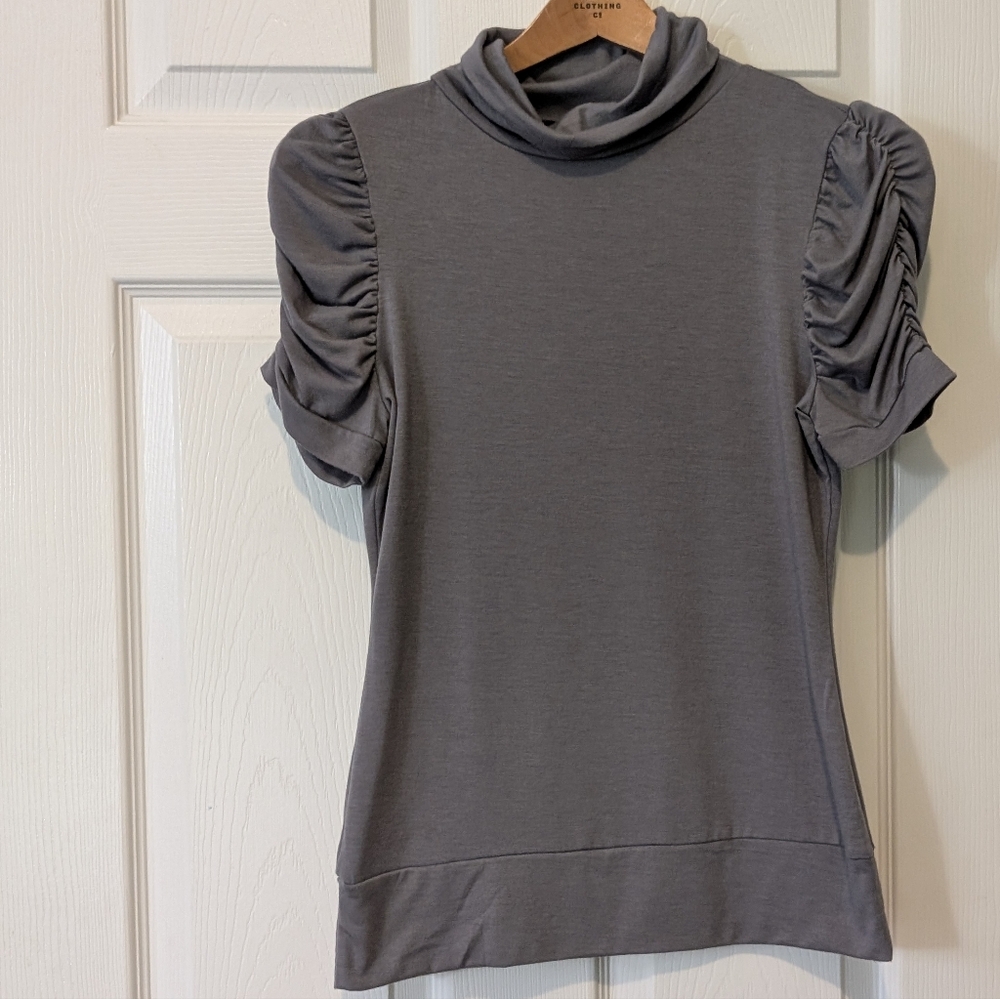 Rampage Gray Ruched Sleeve Turtleneck Top